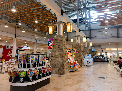 Food Court at Town Center at Aurora