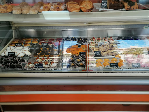 La Artesana Panadera Pastelería Heladería