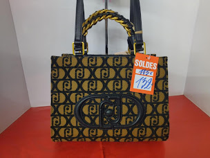 Photo n°35 de Maroquinerie Noël à Montbéliard (Magasin de maroquinerie)