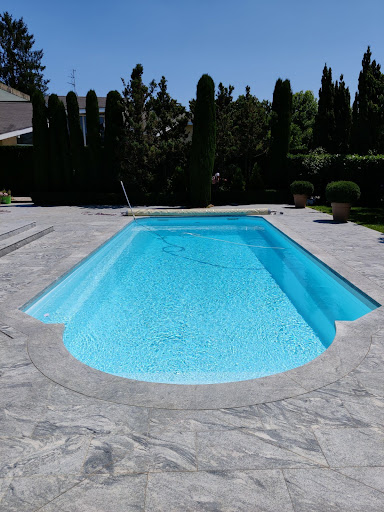Photo de PISCIFLOR VALAIS - Réparation et rénovation piscines, fontaines, jacuzzis à Abondance (74360)