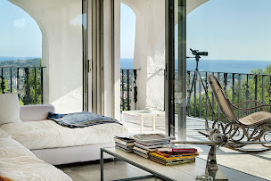 Photo n°6 de NICOLSON.REALTY I Antoine VERDET I International Realty I Paris I Provence I Alpes I côte d'Azur I Corse à Paris (Agence immobilière)