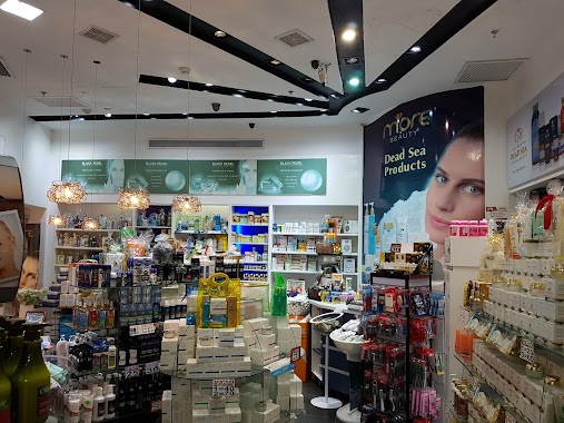 Dead sea cosmetics centre store, Author: Victor Rabaev