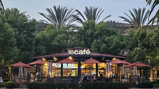 Le Cafe Du Parc by Chocofruit