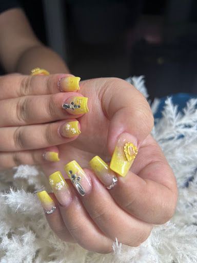 Nail Spa Port Douglas - Thumbnail