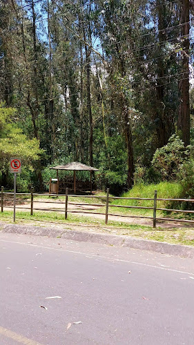 Parqueadero - Parque Metropolitano Guangüiltagua