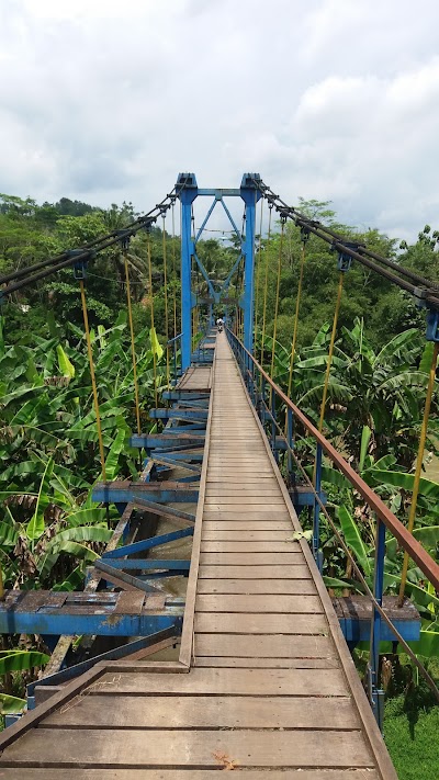 Photos of Sutris Kalipandan