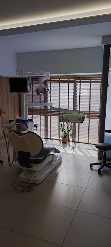 Θεόδωρος Μαυραγάνης - Χειρουργός Οδοντίατρος & Θωμάς Μαυραγάνης - Χειρουργός Οδοντίατρος | Mavraganis Dental Practice