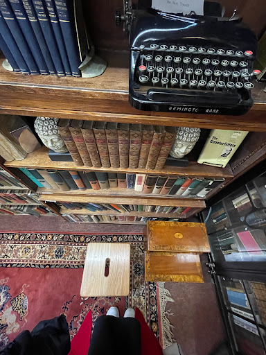 Westsider Rare & Used Books Inc. - Thumbnail