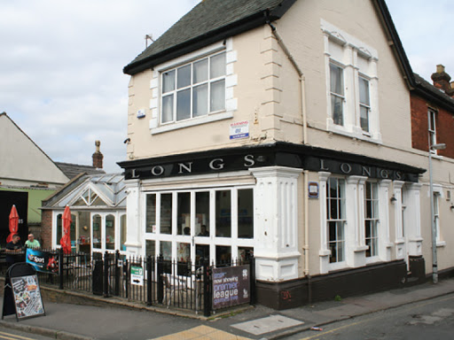 Longs Bar - Visual