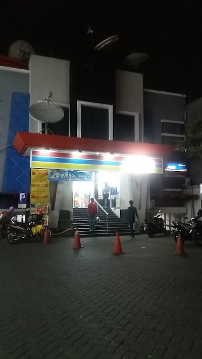 Photos of Indomaret Letjend S. Parman