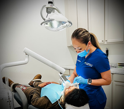 Dr Marcela Jolivette