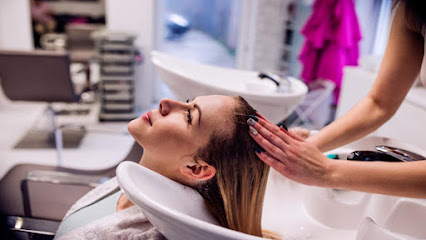Ramp Salon and Academy-Make up Studio For Ladies in Kharghar-Hair & Beauty And Skin Care Salon Kharghar for Ladies