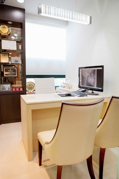 Photos of 연세리더스치과