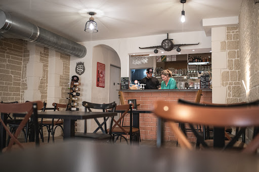 Photo 3 - Food Family Brasserie Restaurant - Bessan 34550