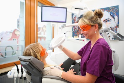 Photos of The dental Gallery - Dr. Antje Hottelmann & Z&Auml; Lisa Hottelmann