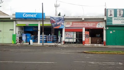 Photos of Comex Pino Su&aacute;rez
