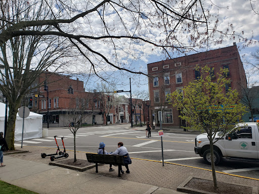 Zephyr Pub - Visual