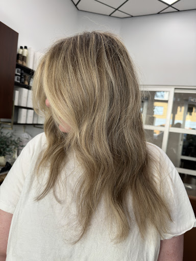 MELT Salon - Thumbnail