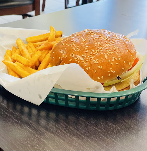 Makki Grill - Visual