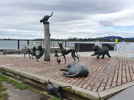 Hairy Maclary and Friends Sculpture