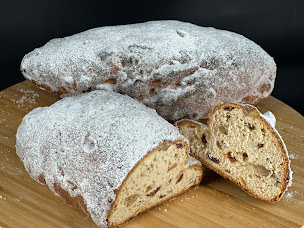 Photo n°24 de Boulangerie Patisserie Traiteur - Bûches de Noël - La Fille du Boulanger - Sandwiches - Pain Artisanal cuit au Feu de bois à Fouligny (Sandwicherie)