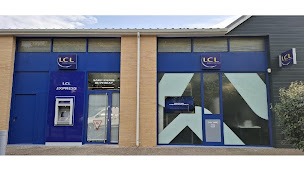 Photo n°1 de LCL Banque et assurance à Saint-Pierre-du-Perray (Banque d'épargne)