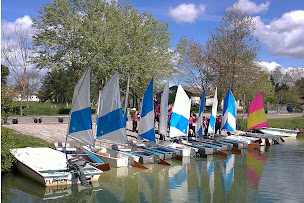 Photo n°3 de Base Nautique d'Ambarès et Lagrave à Ambarès-et-Lagrave (École de sports)