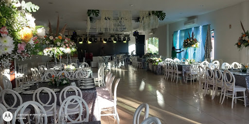 Salón Adobe - Thumbnail