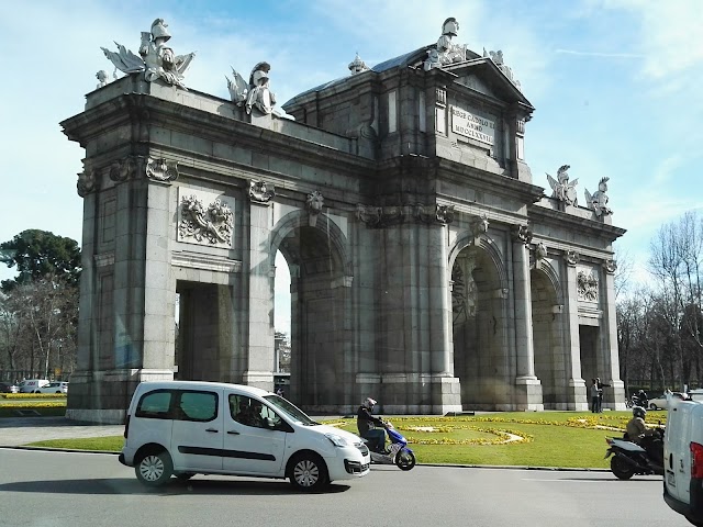 Puerta de Alcalá