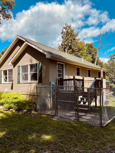 Falls Edge Alpaca Farm, Boutique & Cottage - Thumbnail