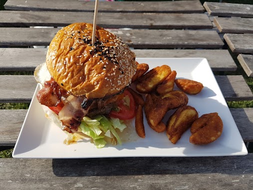 Páncélos Street Food, Author: Viktor Kotschy