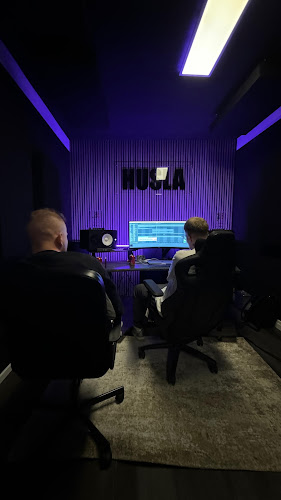 Husla Studio