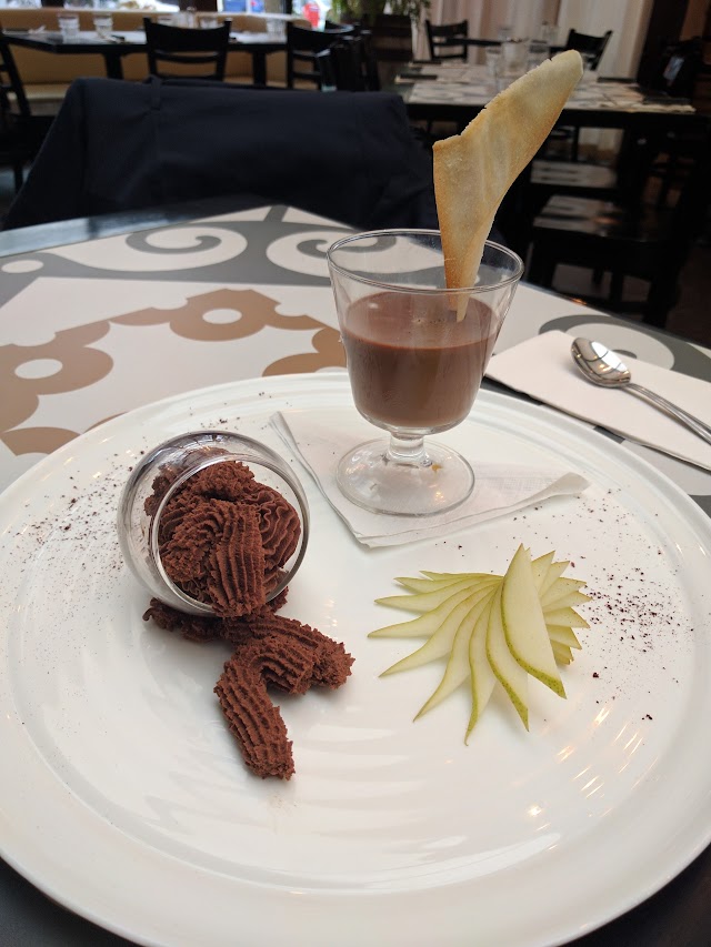 Magia restaurant et garde-manger