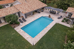 Photo n°1 de Piscines de France Bonne - Piscines de France 74 - Construction de Piscine à Bonne (Magasin de matériel pour piscines)