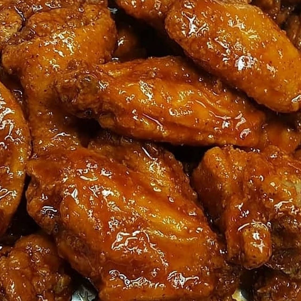 Unique Wings & Thangs Chicken Wings Restaurant in Lakeland