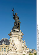 INFIRMIERES DE LA REPUBLIQUE PARIS 3° à Paris