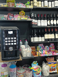 Photo n°5 de Le 7 fonds à Septfonds (Marchand de journaux)