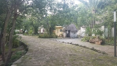 Photos of Cenotes X'kek&eacute;n y Samula