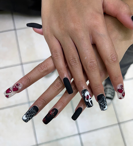 TT Nails - Visual