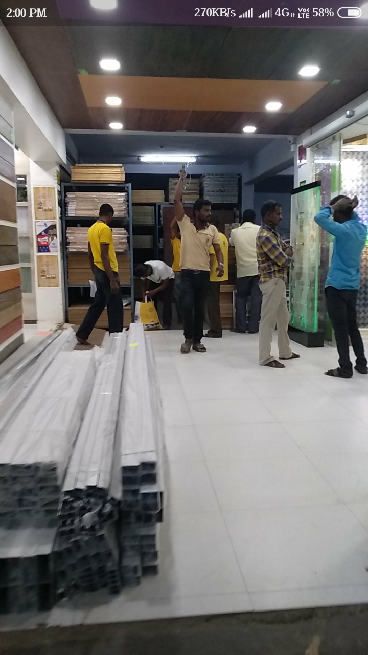 Store image