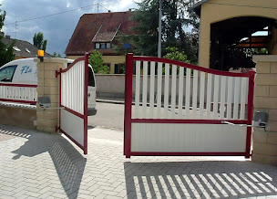 Photo n°3 de F2A SARL à Goxwiller (Fournisseur de portes de garage)