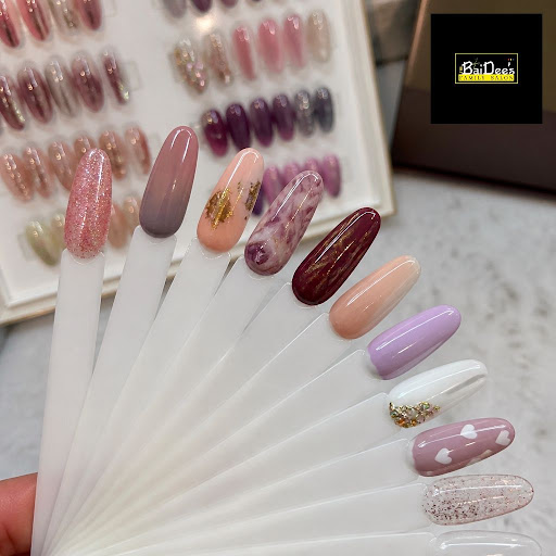 Discover the magic of long-lasting, stylish acrylic nails at The BaiDee's, your trusted beauty pa… post image
