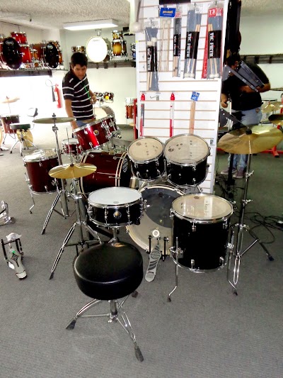 Photos of Mas Musika