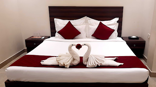 Af1qipnw3onbldnhrnrc8uhyfuuanizgruocotude5je=s515 K No