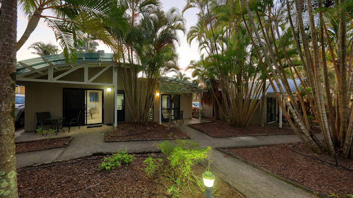 Rainbow Beach Holiday Village BP Service Station Logo