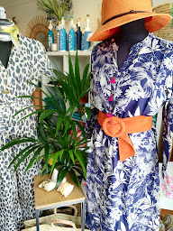 Photo n°50 de Les p'tits potins vêtements femme plage bijoux mode cadeaux à Clohars-Carnoët (Magasin de vêtements pour femmes)