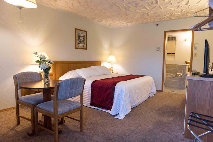 Radium Park Lodge by null