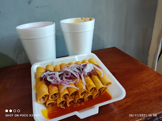 La Taky Esquina