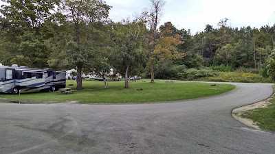 Photos of Magnus Park