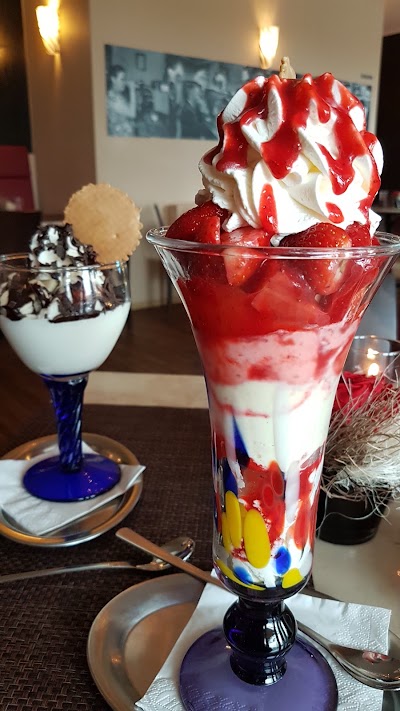 Photos of Eiscafe & Pizzeria Al Porto Malchow